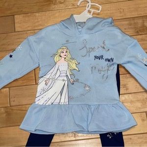 Frozen girls sweatshirt- super cute and nwt